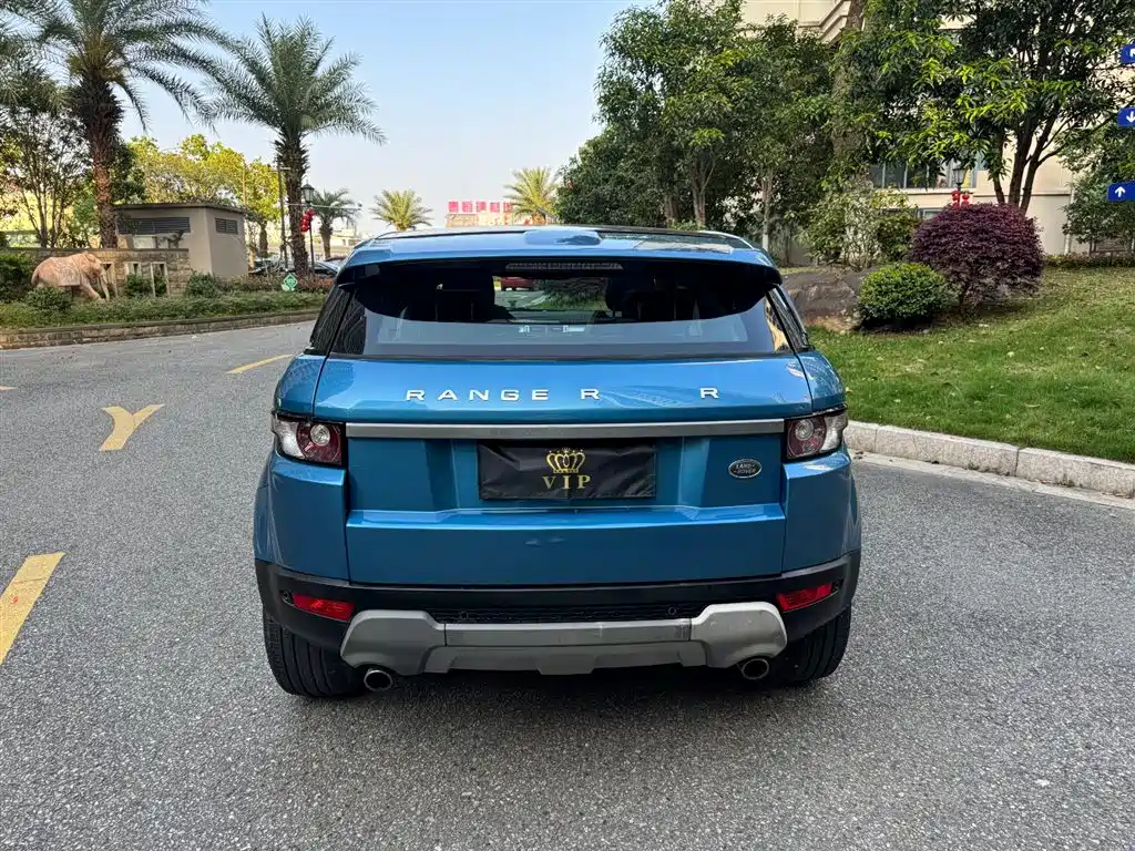 Land Rover Range Rover Evoque (Import) 2014 2.0T 5-door Brilliance Premium фото 5
