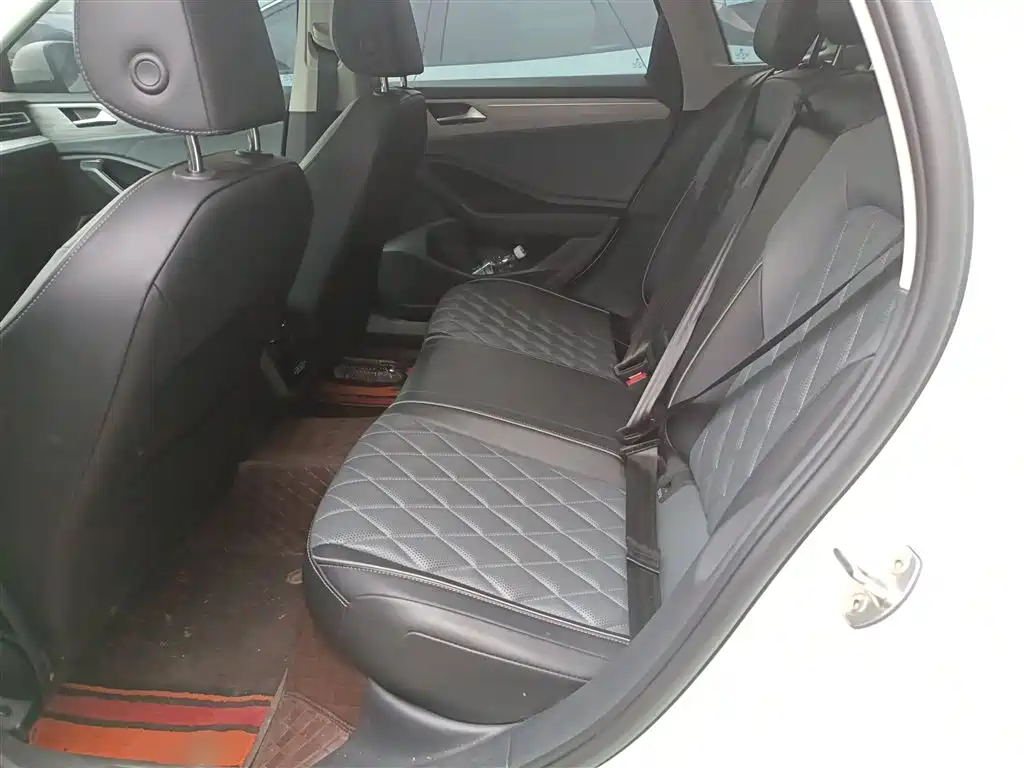 Volkswagen Sagitar 2023 300TSI DSG Surpassing Edition фото 17