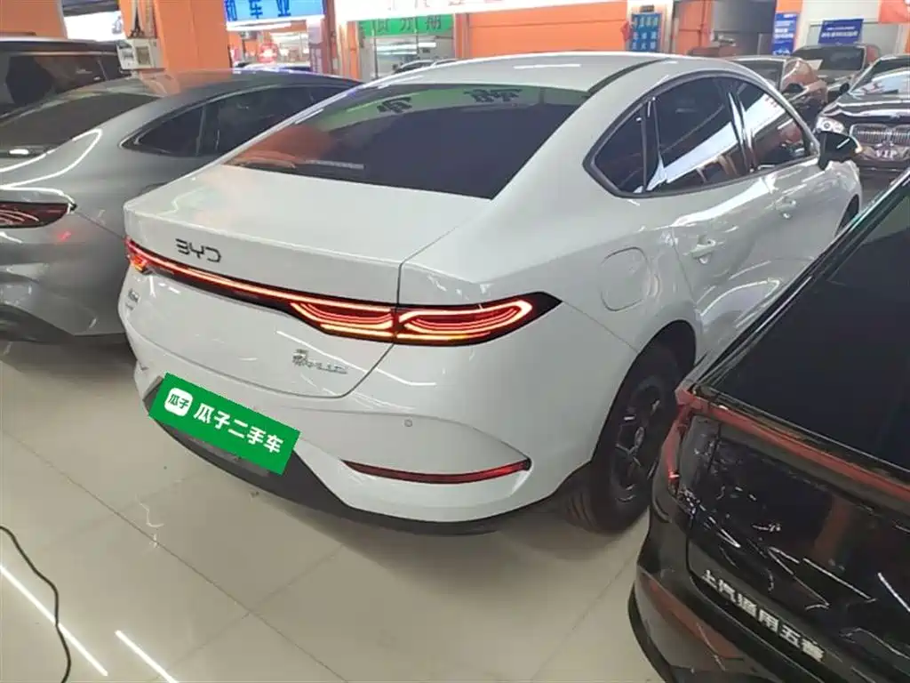 BYD Qin PLUS 2026 DM-i Smart Edition 128KM Progressive фото 7