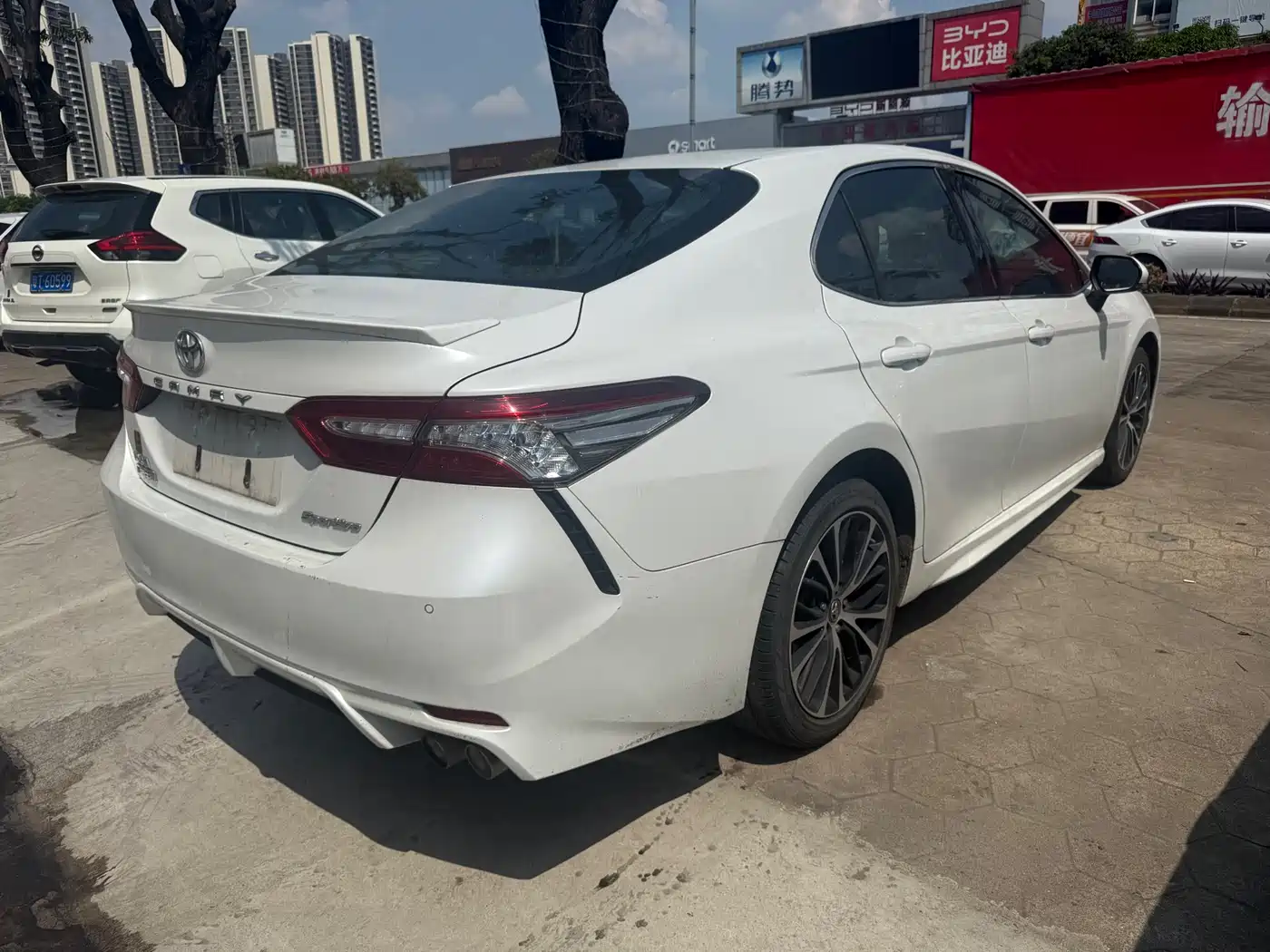 Toyota Camry 2018 2.5S Trend Edition фото 6