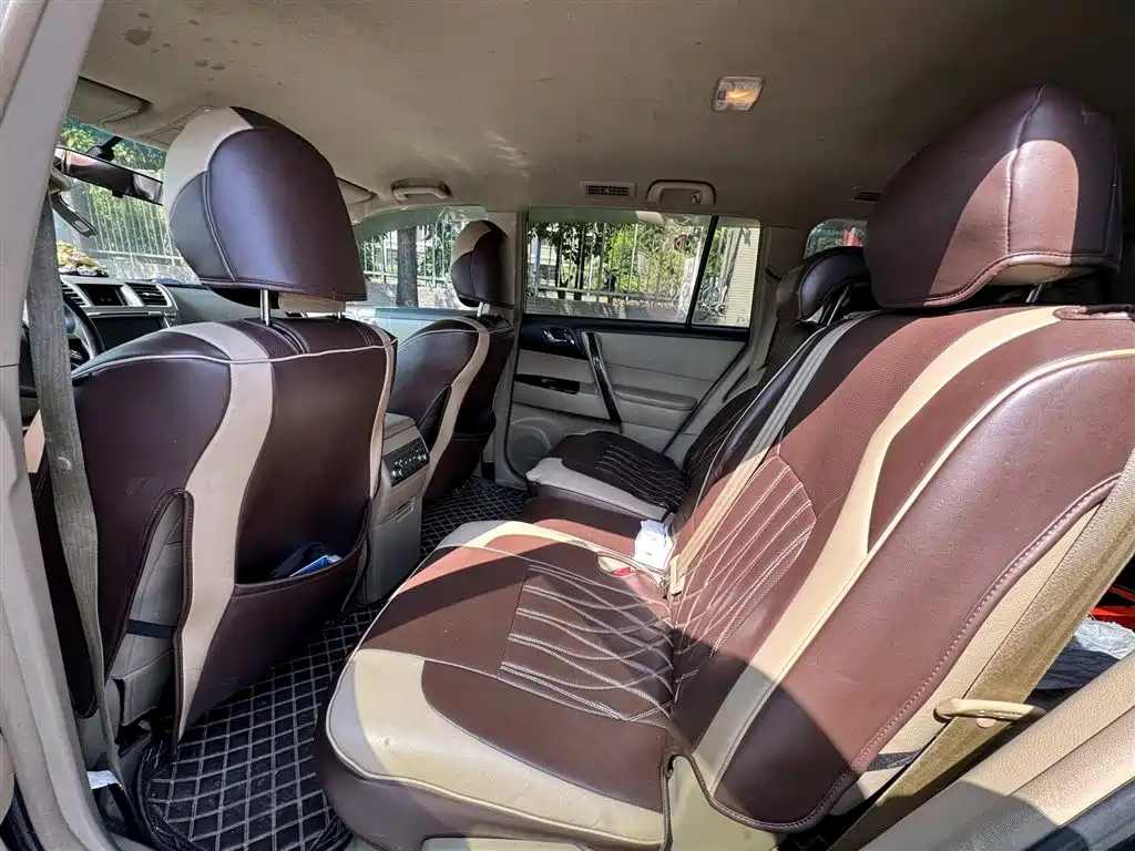 Toyota Highlander 2012 2.7L 2WD 7-Seat Elite фото 6