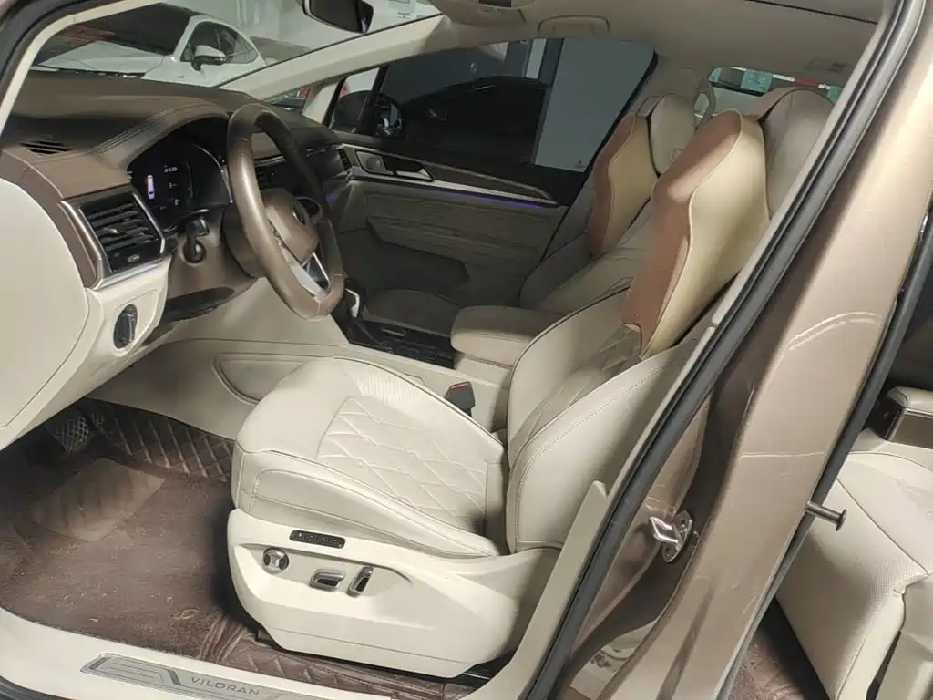 Volkswagen Viloran 2020 2020 380TSI Premium