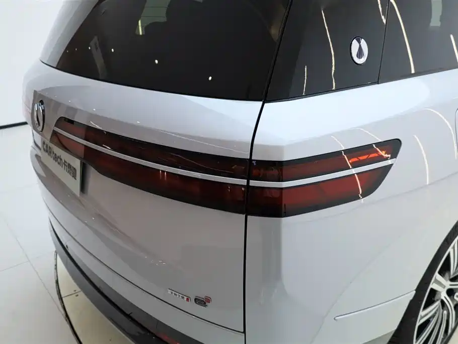 Denza N9 2025 Model Prestige Edition фото 11