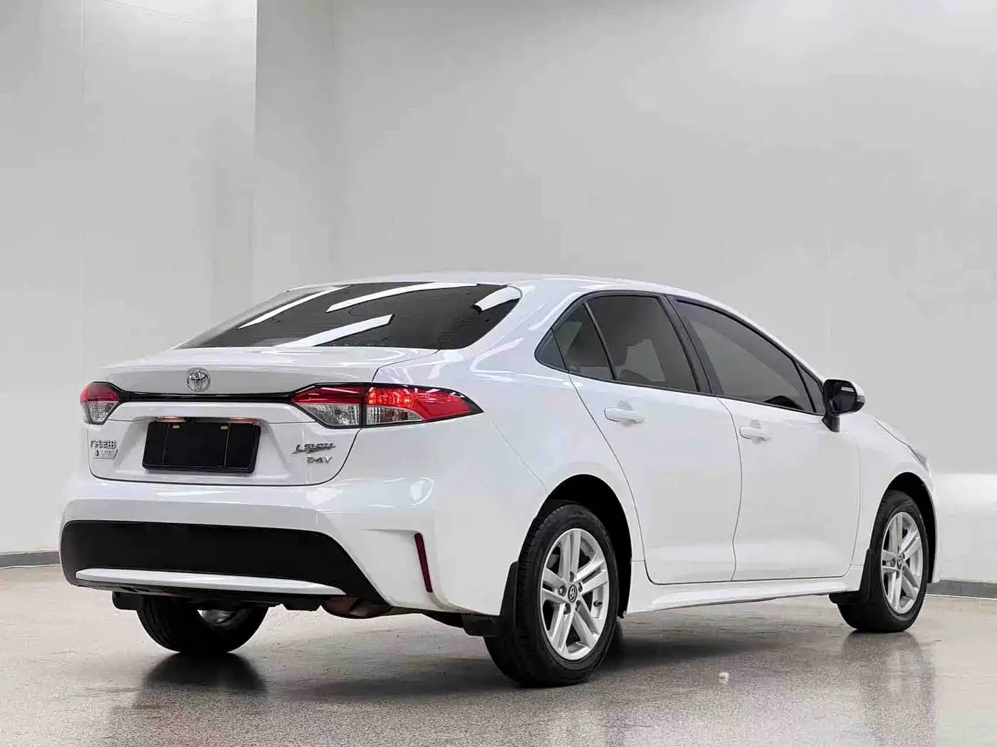 Toyota Levin 2022 185T CVT Luxury Edition фото 24