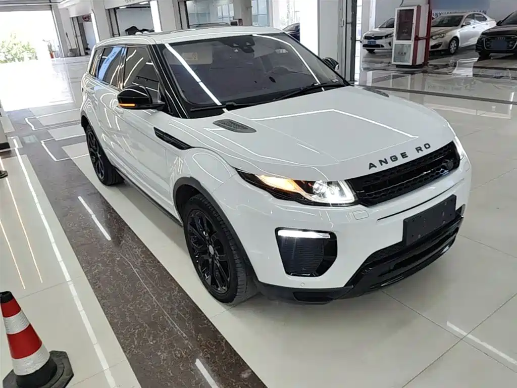 Land Rover Range Rover Evoque 2018 240PS SE DYNAMIC Smart Edition фото 4