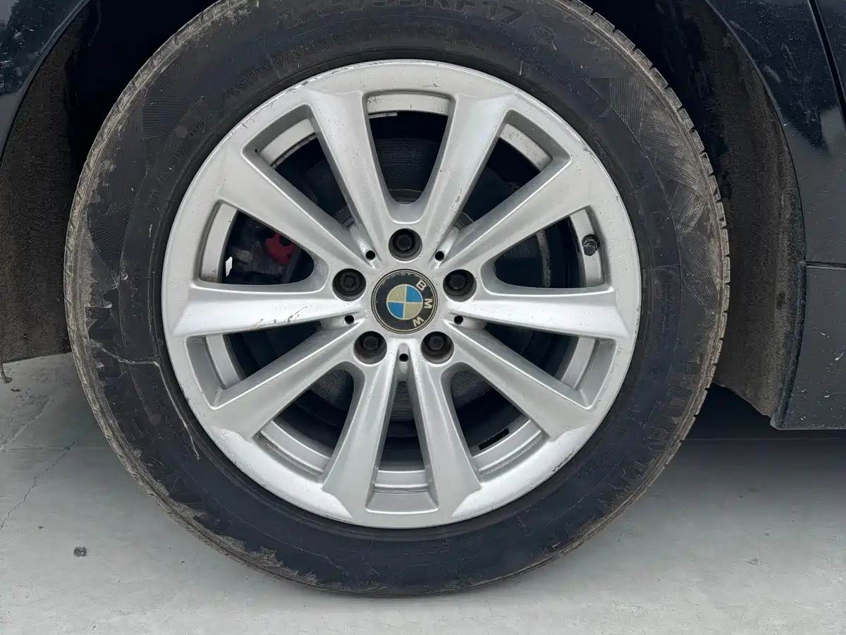 Фото 13 - BMW 5 Series