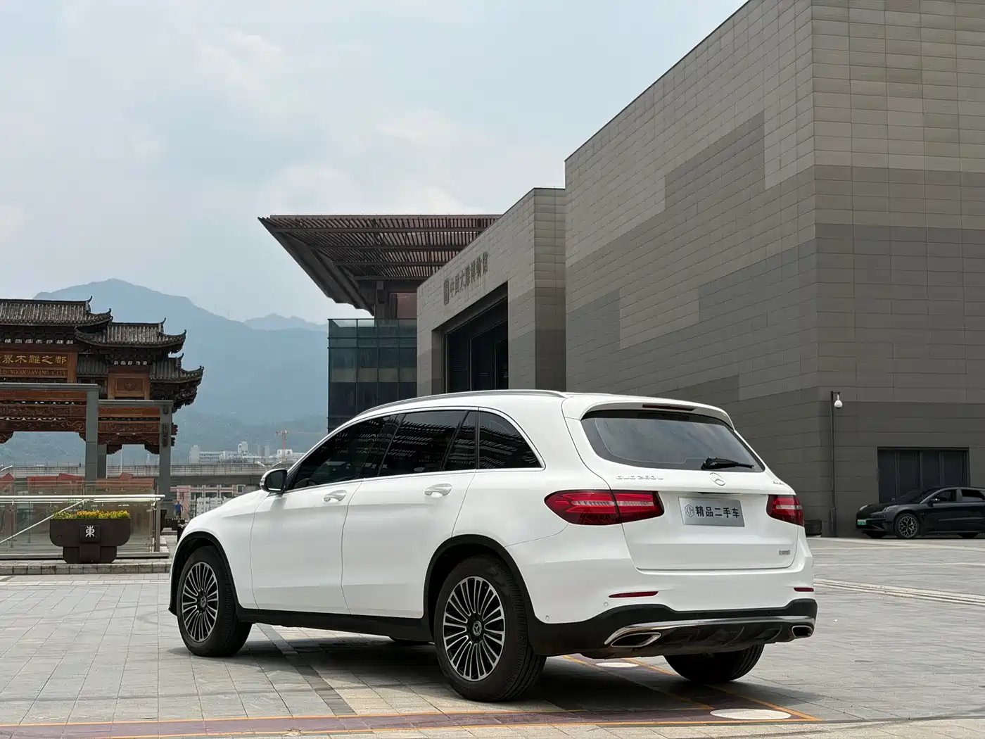 Mercedes-Benz GLC 2019 GLC 260 4MATIC Dynamic фото 7
