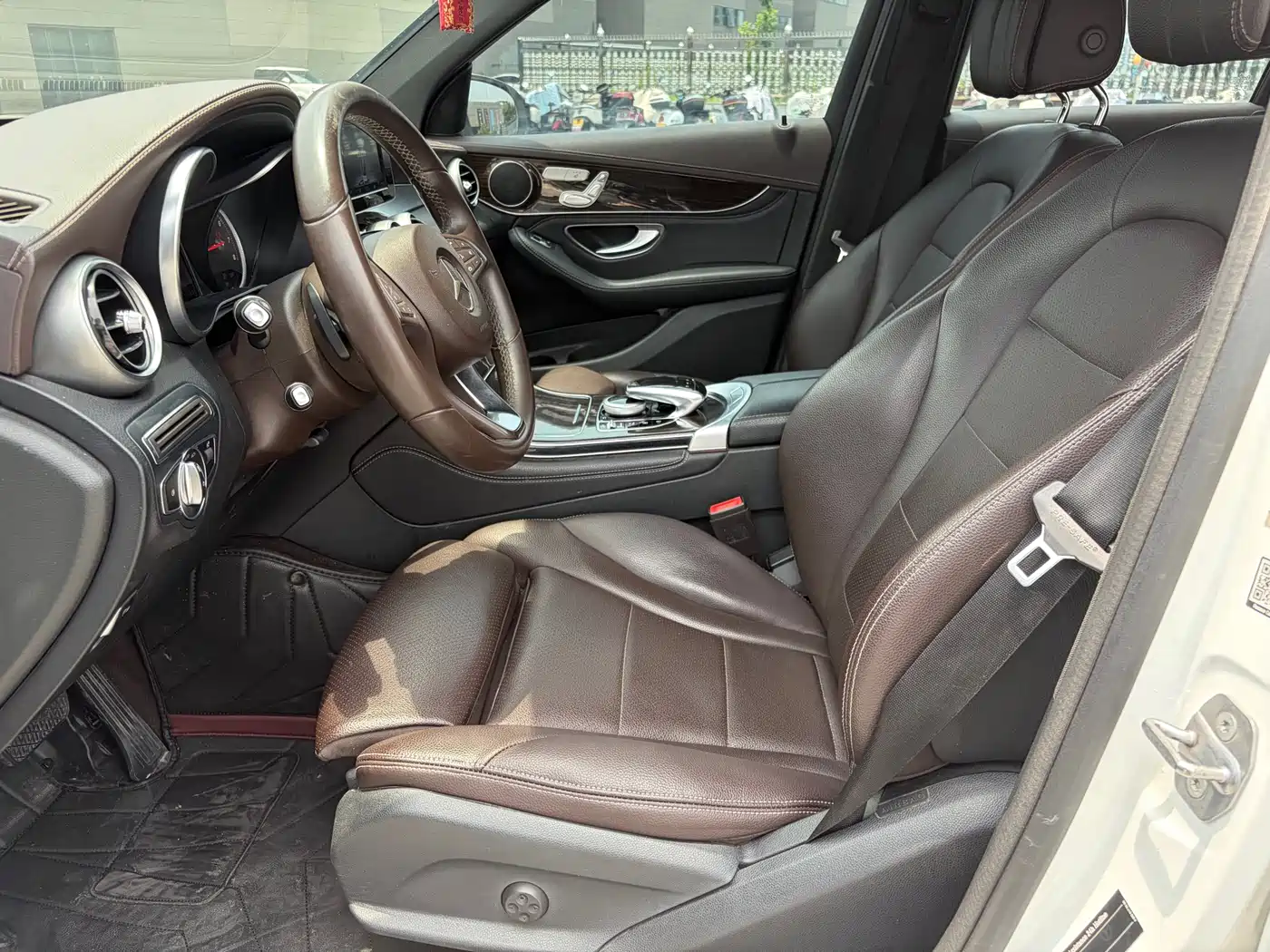 Mercedes-Benz GLC 2019 GLC 260 4MATIC Dynamic фото 4