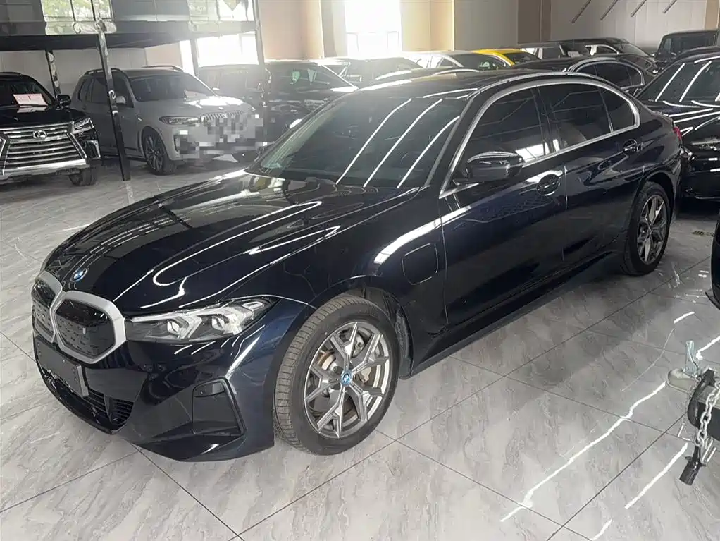 BMW i3 2022 eDrive 35 L