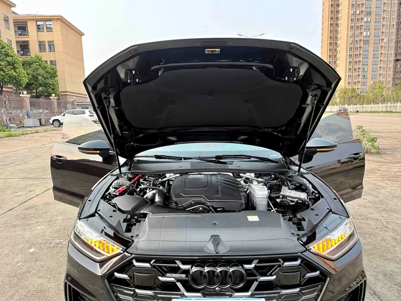 Audi A7L 2024 45 TFSI quattro S-line Black Warrior Edition фото 23