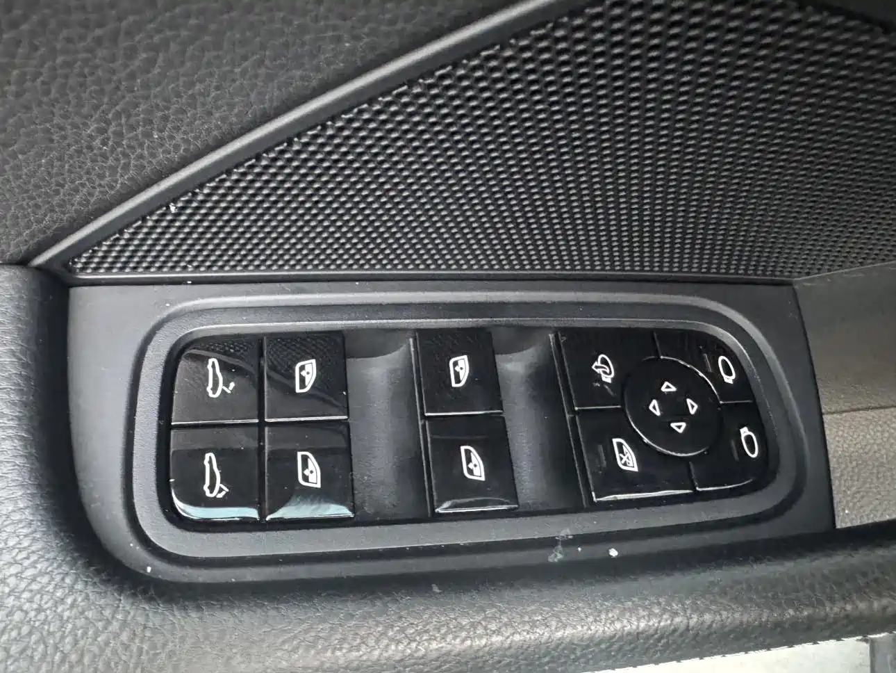 Porsche Panamera 2020 Panamera 10th Anniversary Edition 2.9T фото 21