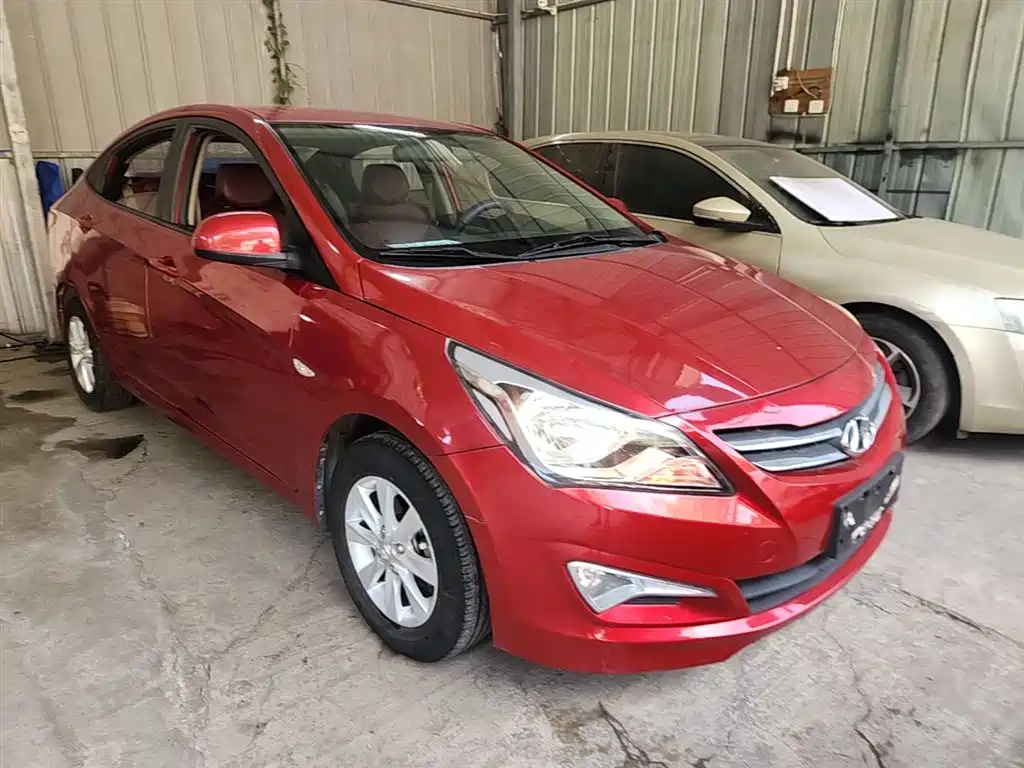 Hyundai Verna 2014 1.4L Manual Smart GLS фото 4