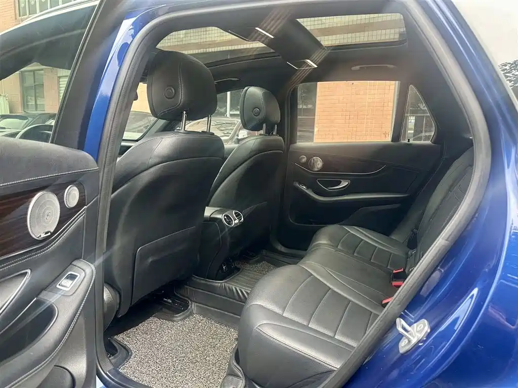 Mercedes-Benz GLC 2019 Facelift GLC 260 L 4MATIC Luxury фото 6