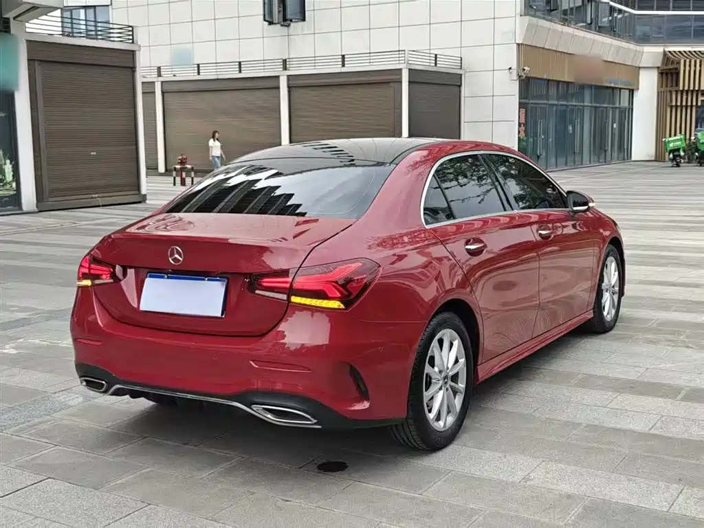 Mercedes-Benz A-Class 2021 A 200 L Sport Sedan Dynamic Type фото 7