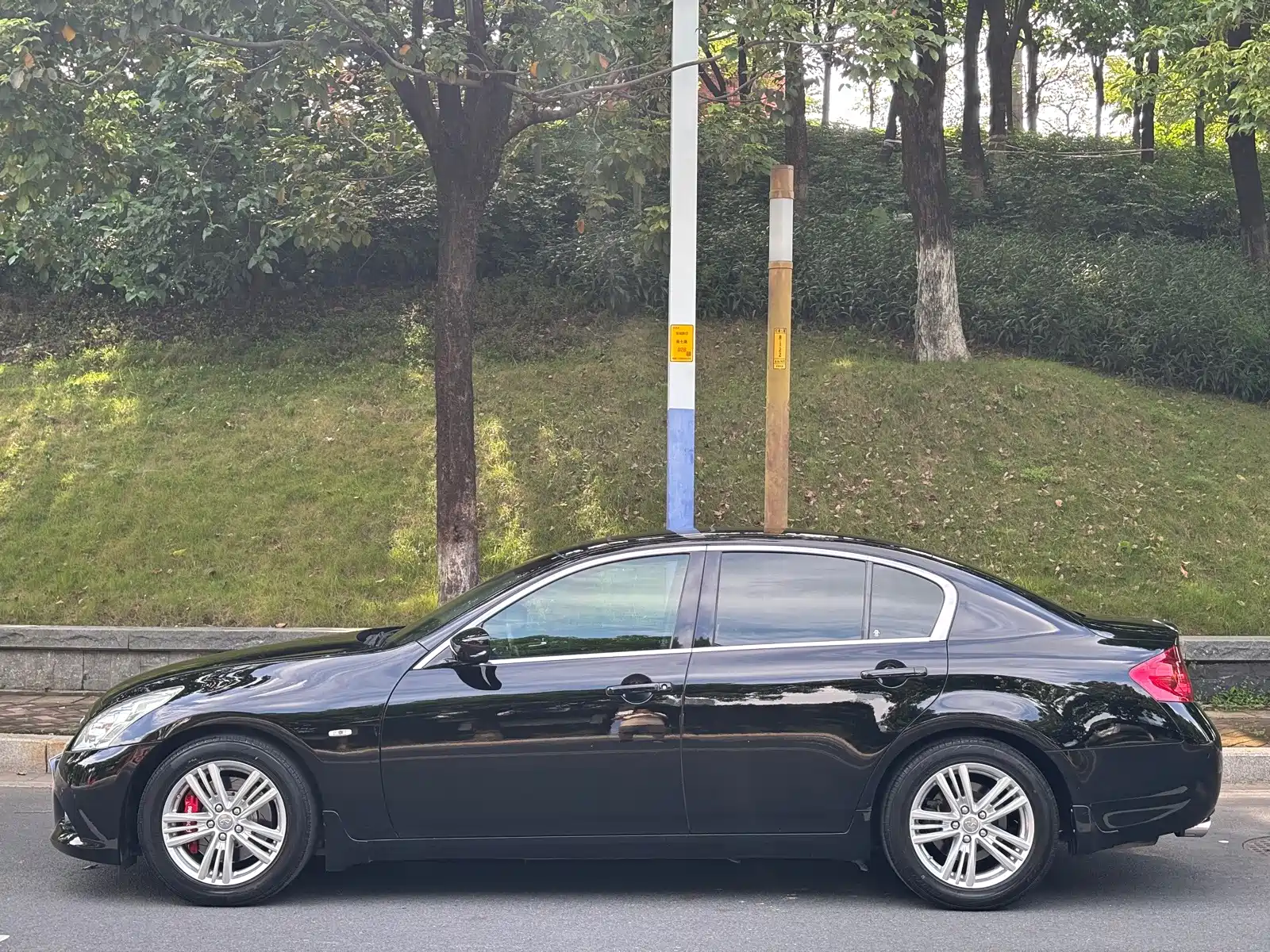 Фото 5 - Infiniti G Series