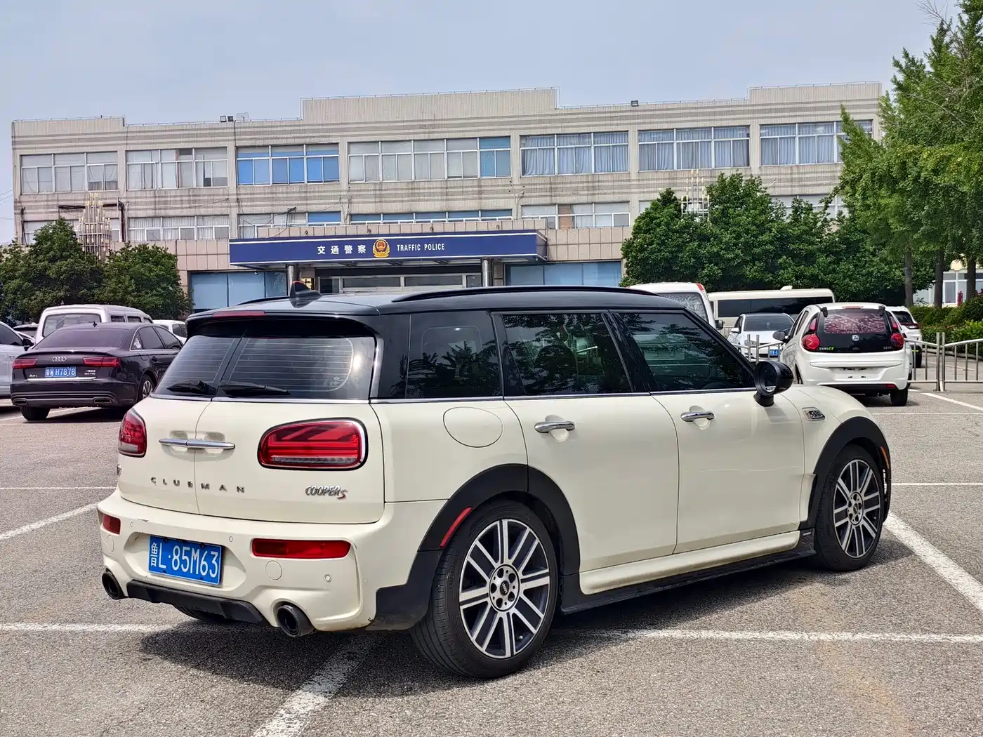 Photo 4 - MINI CLUBMAN