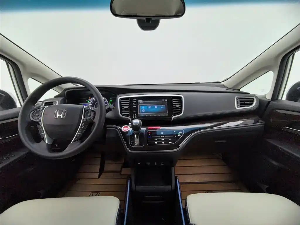 Honda Odyssey 2021 2.0L Sharp Premium Edition фото 5