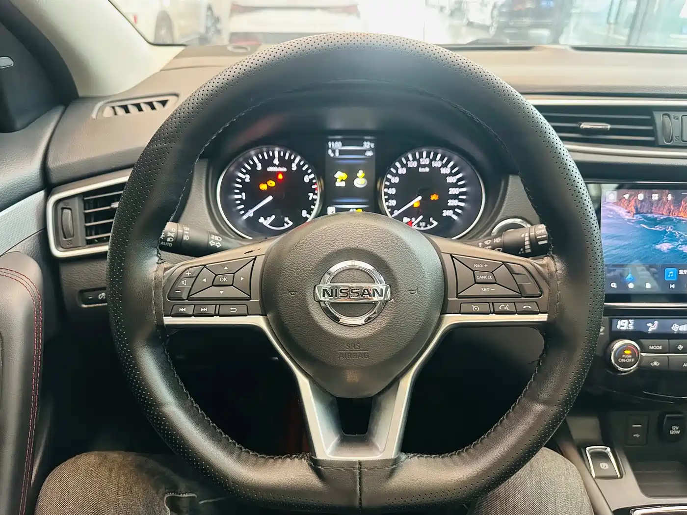 NISSAN QASHQAI