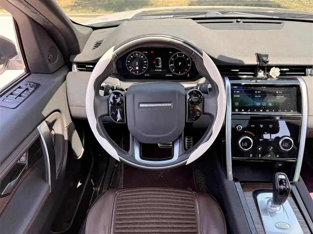 Land Rover Discovery Sport 2020 249PS R-Dynamic Performance фото 8