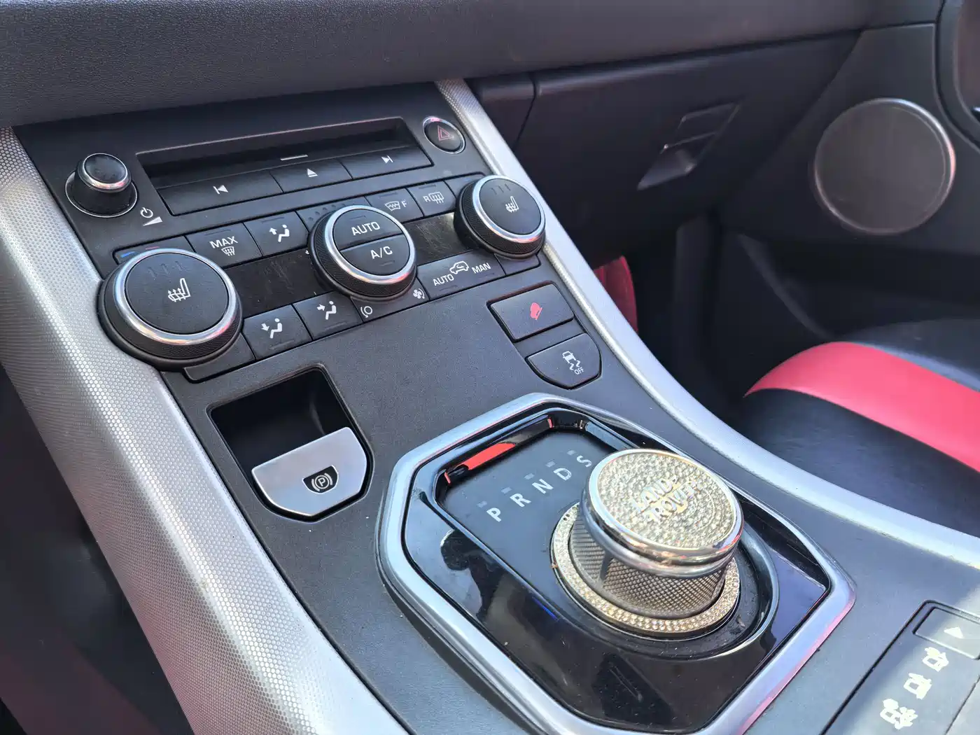 Land Rover Range Rover Evoque (Import) 2012 2.0T 3-door Premium Edition фото 14