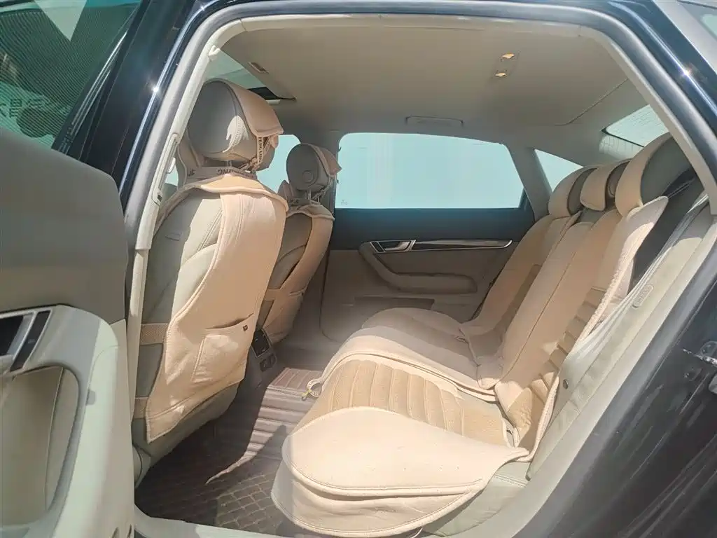 Photo 10 - Audi A6L