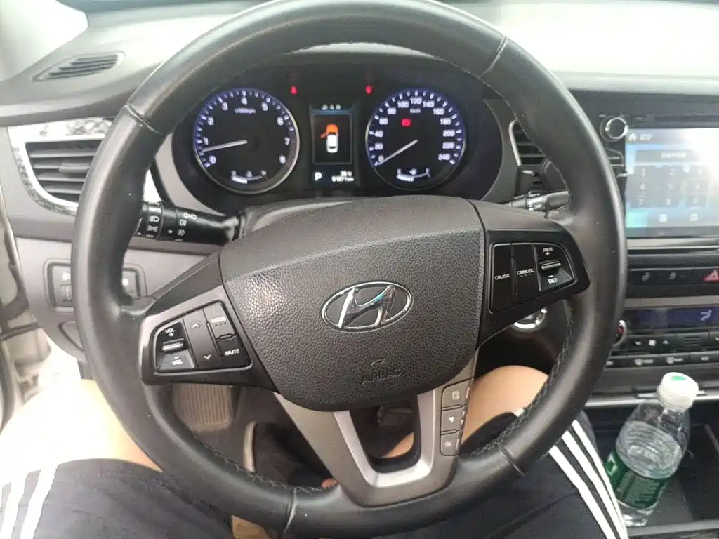 Hyundai Mistra 2014 1.8L Auto Premium DLX фото 11