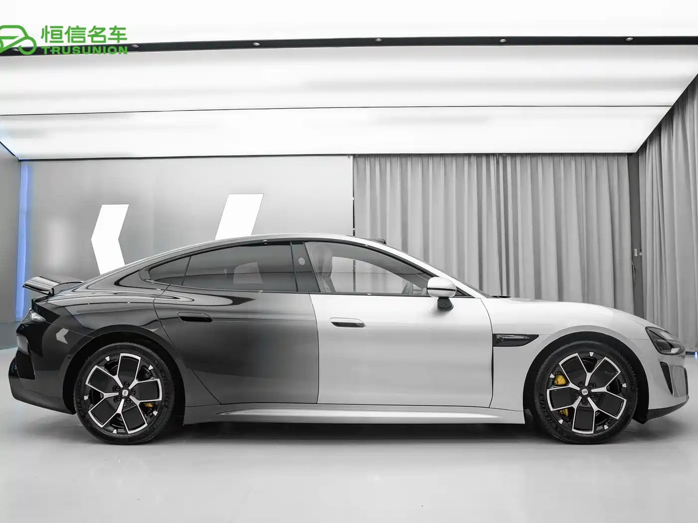 Xiaomi Auto Xiaomi SU7 2024 AWD Extended Range Advanced Smart Driving Max Edition фото 7