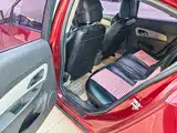 صورة 7 - Chevrolet Cruze