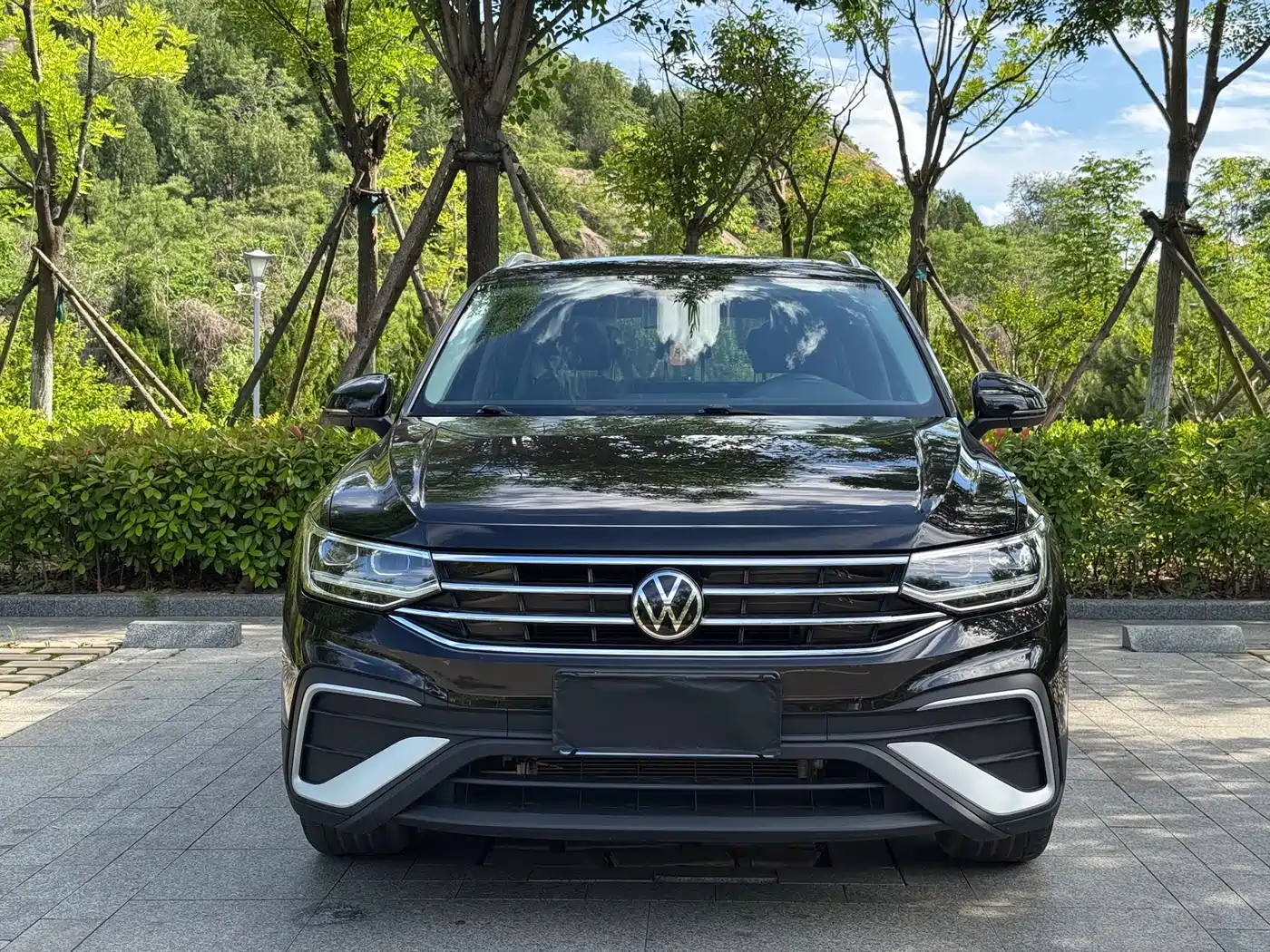 Volkswagen Tiguan L 2023 280TSI 2WD Trend Limited Edition фото 2