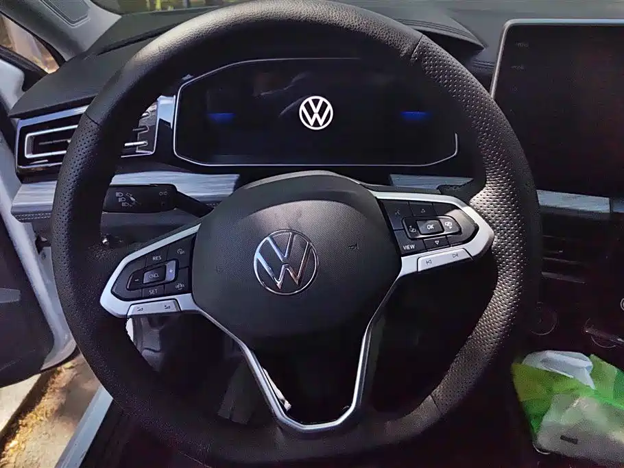 Volkswagen Sagitar 2023 300TSI DSG Surpassing Edition фото 15