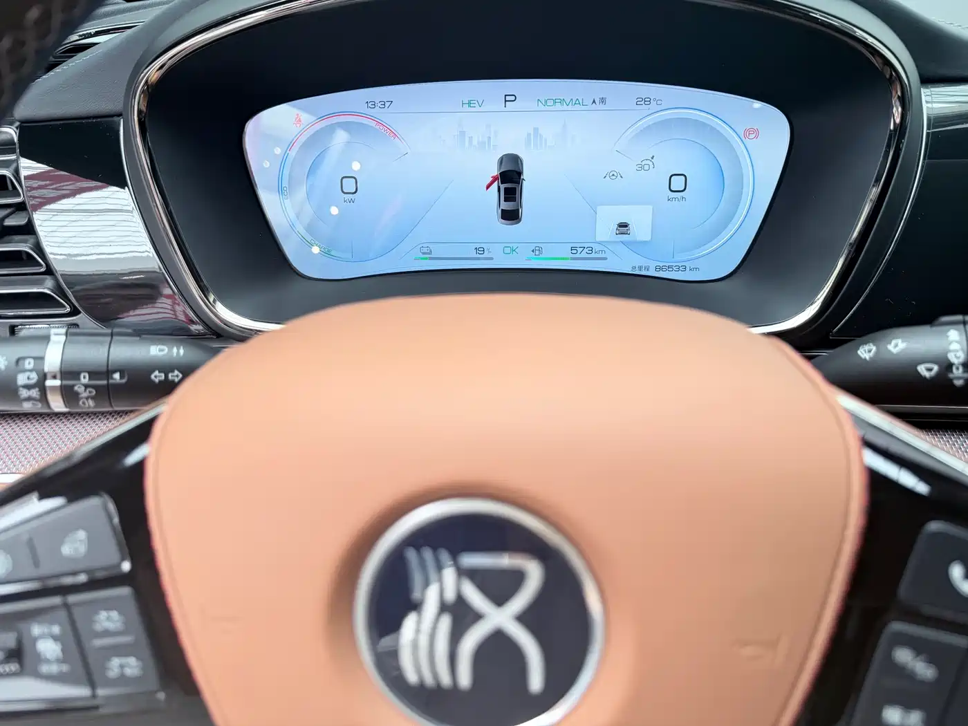BYD Han 2022 DM-i 121KM Premium Edition фото 12