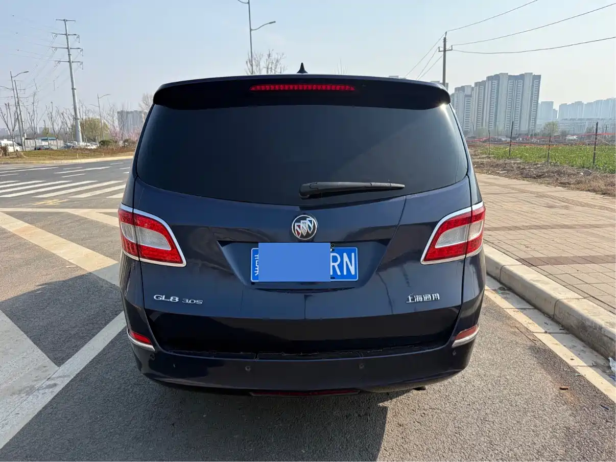 Buick GL8 2013 3.0L XT Luxury Business Flagship Edition фото 4