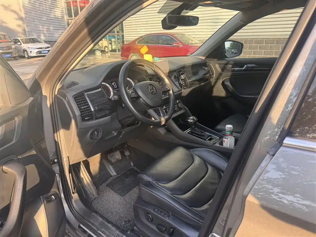 Škoda Kodiaq 2018 Facelift TSI330 7-seat 2WD Premium Luxury Edition фото 13