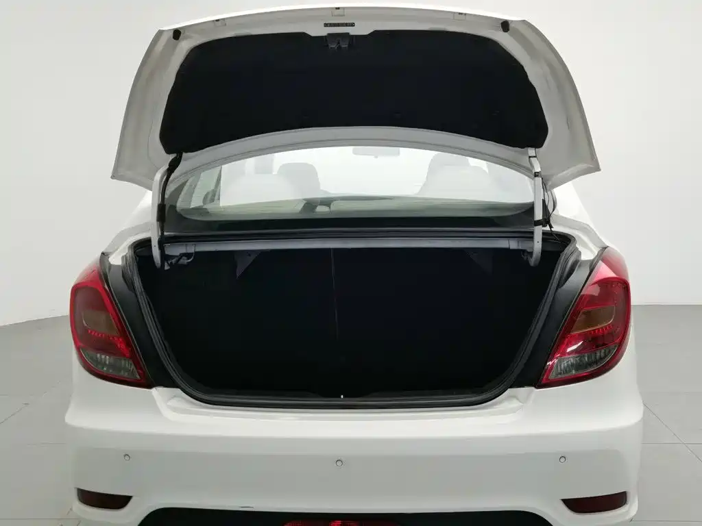 GAC Trumpchi Trumpchi GA3S Vision 2014 2014 1.6L Automatic Luxury ESP Edition