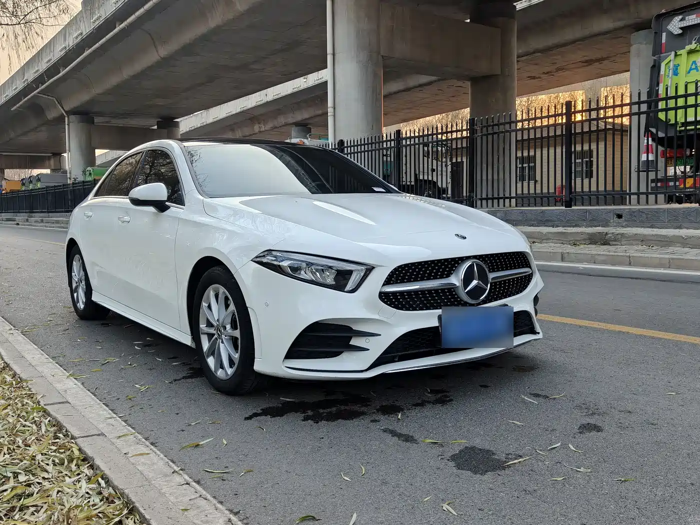 Mercedes-Benz A-Class 2020 A 200 L Sport Sedan фото 3