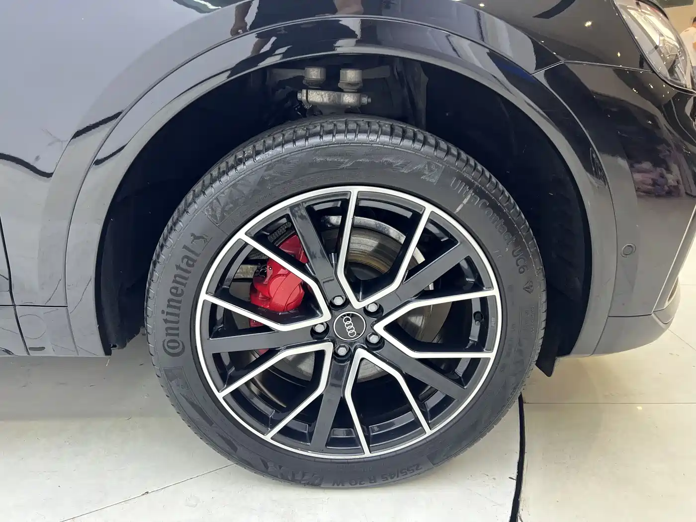 Audi Q5L 2025 45th Anniversary Edition 45 TFSI Luxury Sport фото 16