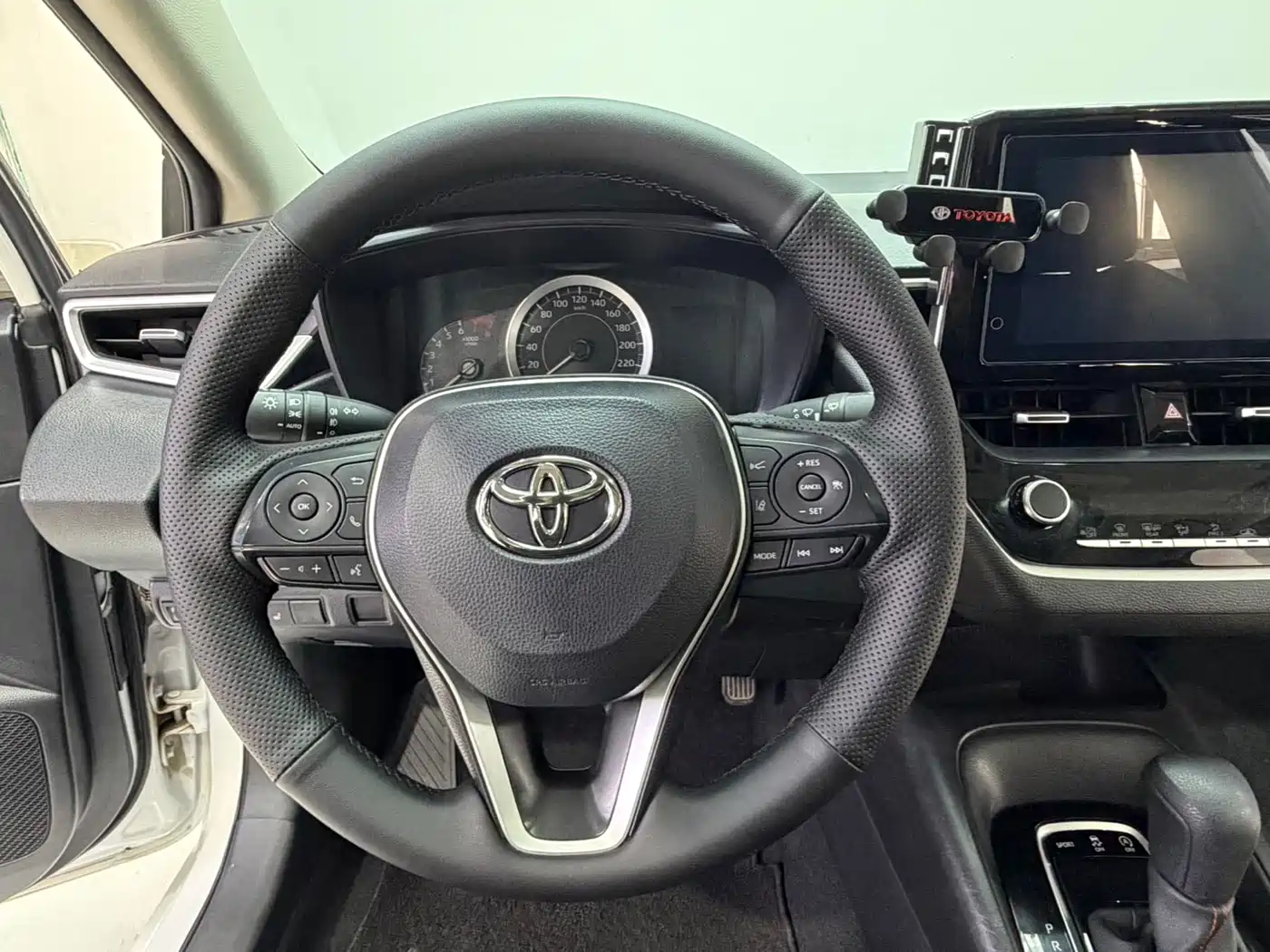 Toyota Corolla 2023 1.2T Elite Edition фото 11