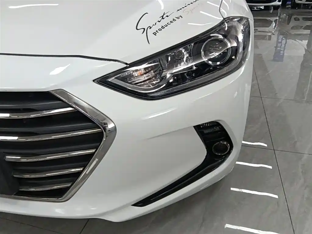 Hyundai Elantra 2016 1.4T DCT Dynamic·Vitality фото 24