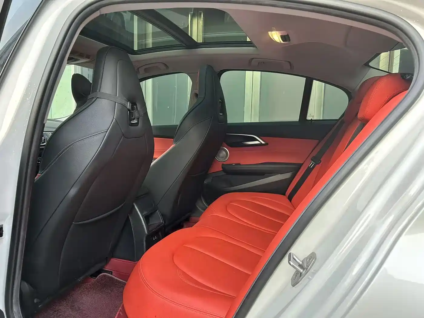 BMW 1 Series 2021 125i M Sport Black Night Edition фото 8