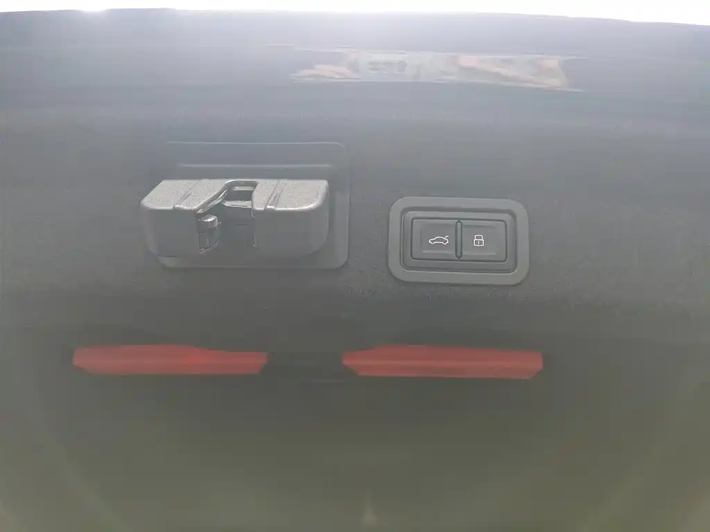 Audi A6L 2023 Facelift 45 TFSI Premium Dynamic фото 31