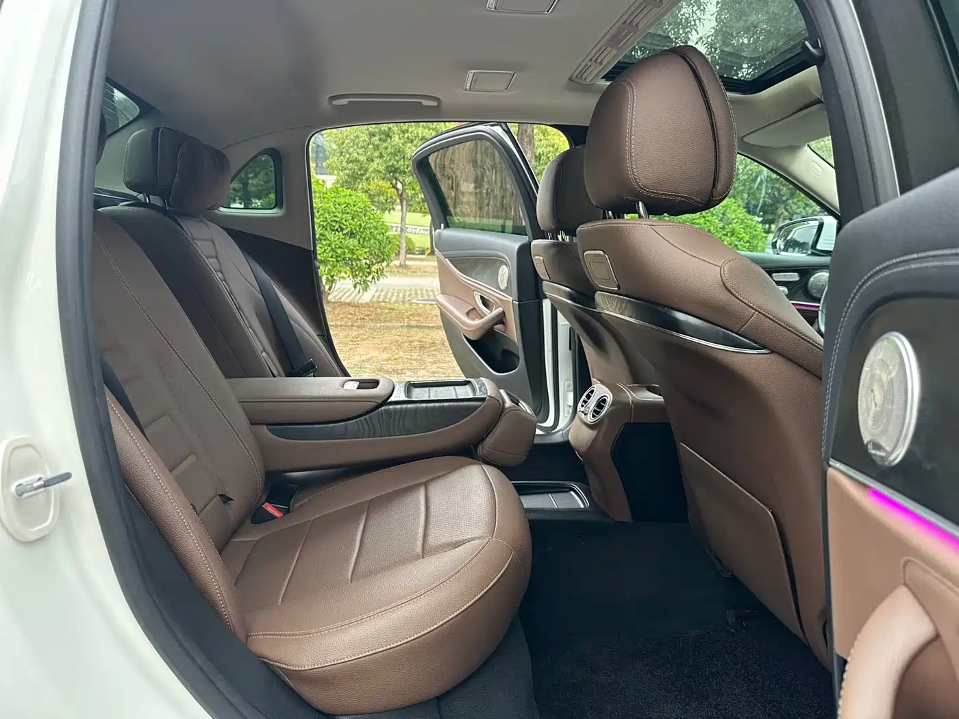 Mercedes-Benz E-Class 2019 E 200 L Sport фото 11