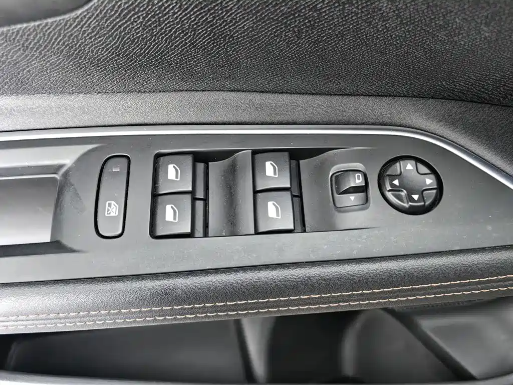 Peugeot 4008 2020 2019 Facelift 360THP Pioneer Edition
