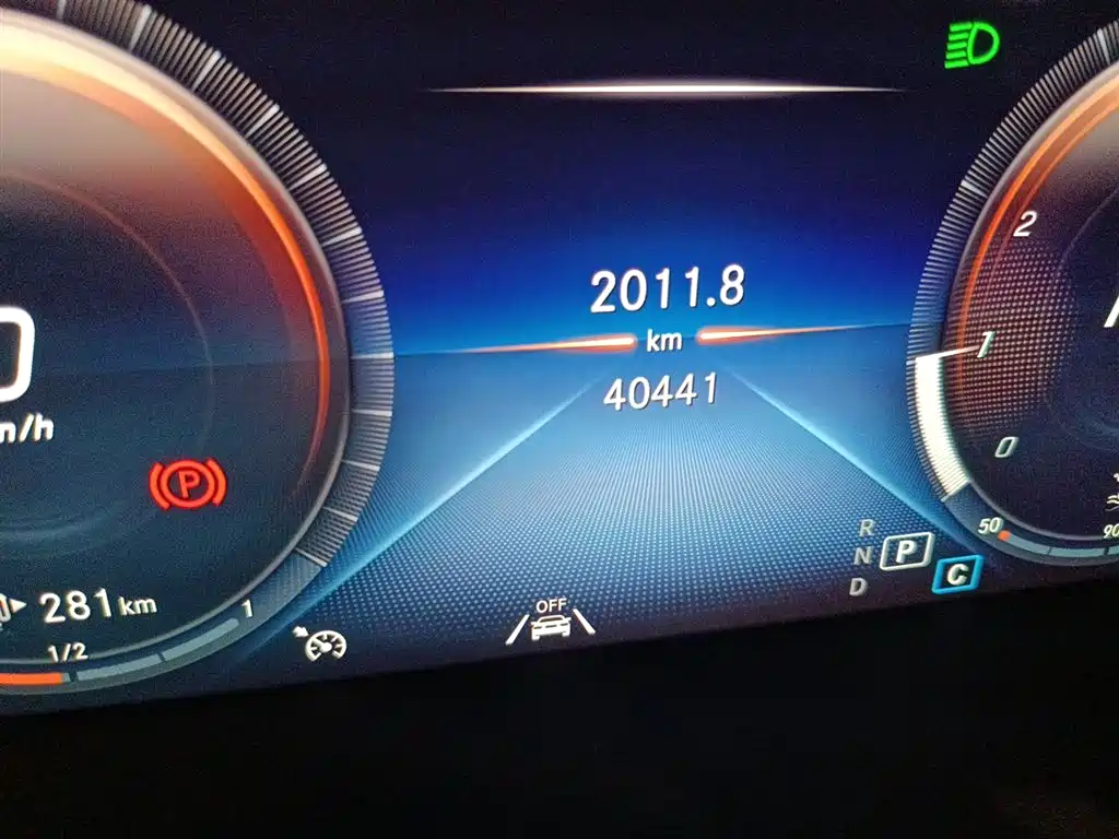 Mercedes-Benz GLC 2022 GLC 300 L 4MATIC Dynamic Collector's Edition фото 9