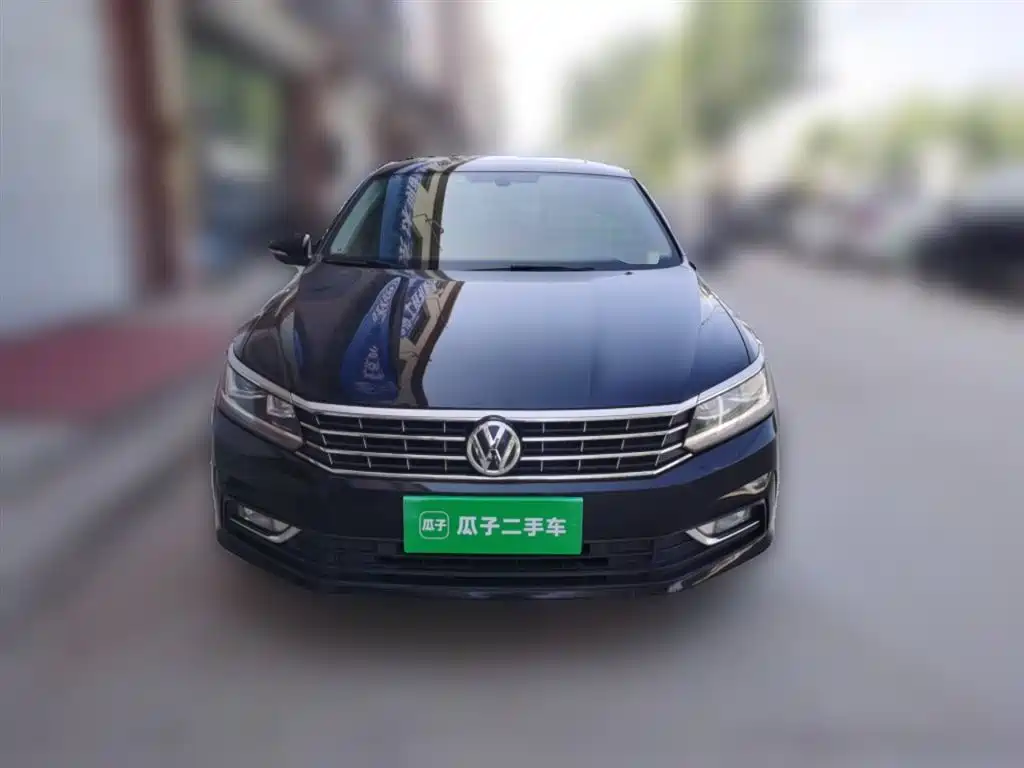 Volkswagen Passat 2017 280TSI DSG Prestige фото 2