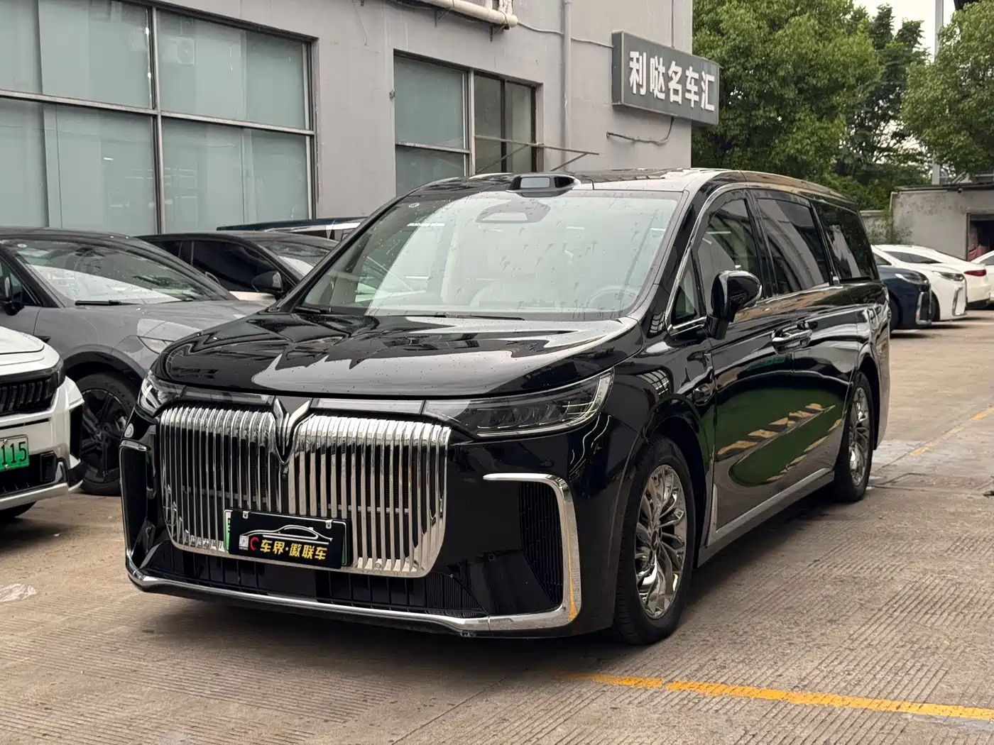Voyah Auto Voyah Dreamer 2025 PHEV AWD Flagship Kunpeng Edition