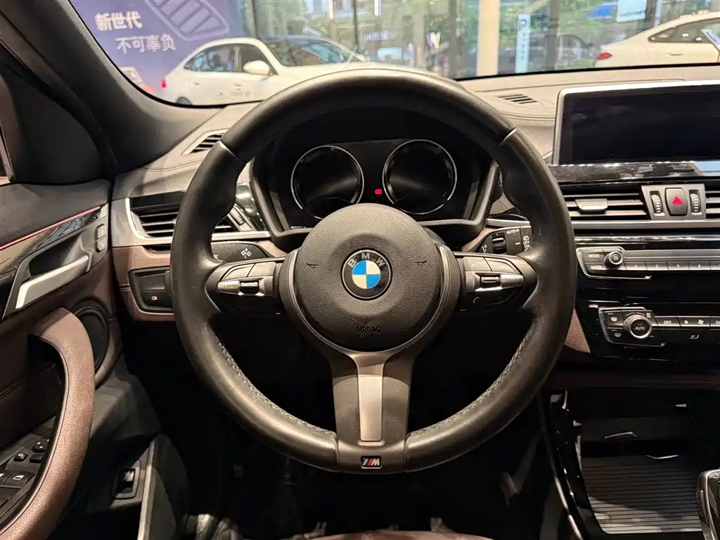 BMW X2 2020 2020 sDrive25i Leading M Sport Package