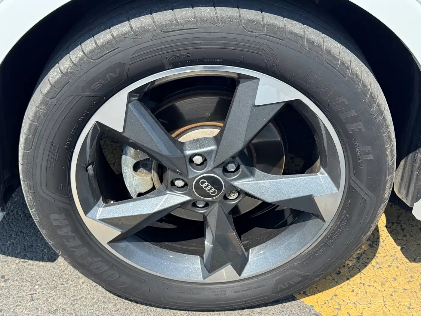 Audi Q3 2021 35 TFSI Fashion Sport фото 4