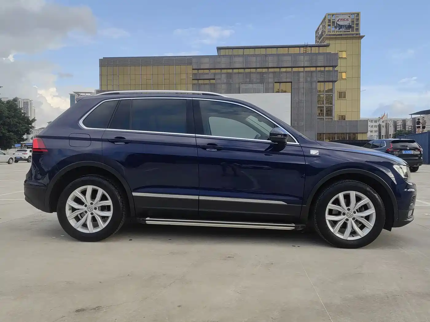 Фото 10 - Volkswagen Tiguan