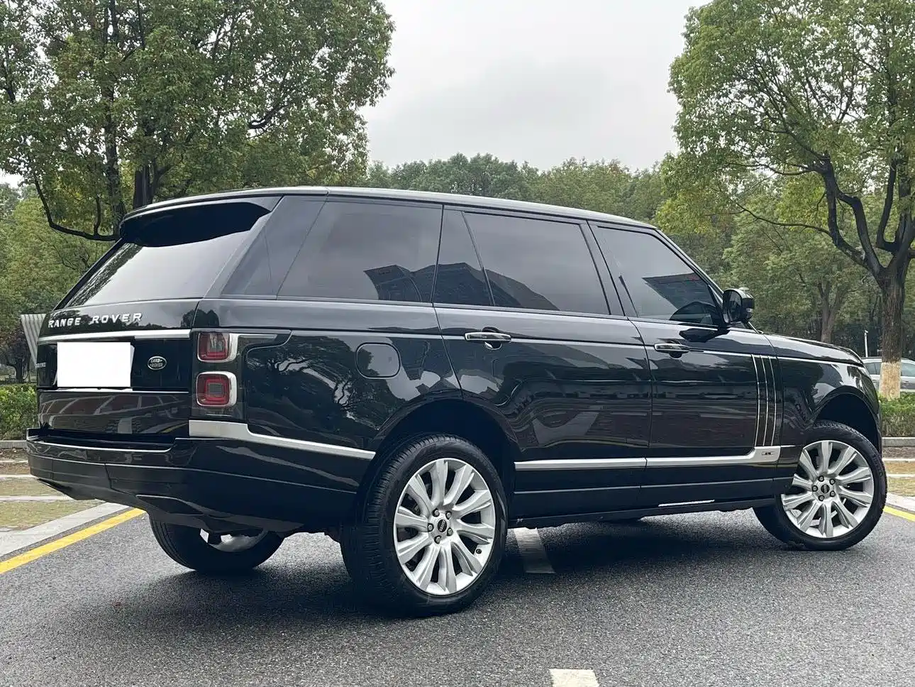 Land Rover Range Rover 2015 3.0 SC V6 Vogue SE Genesis Extended Edition фото 13