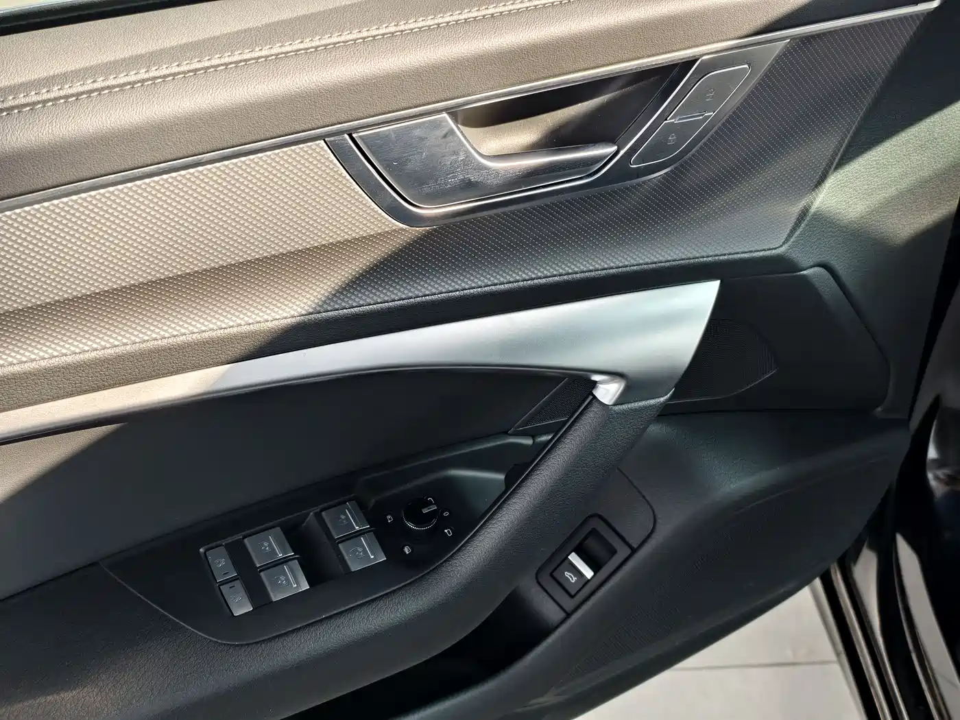 Audi A6L 2024 45 TFSI Premium Dynamic фото 13